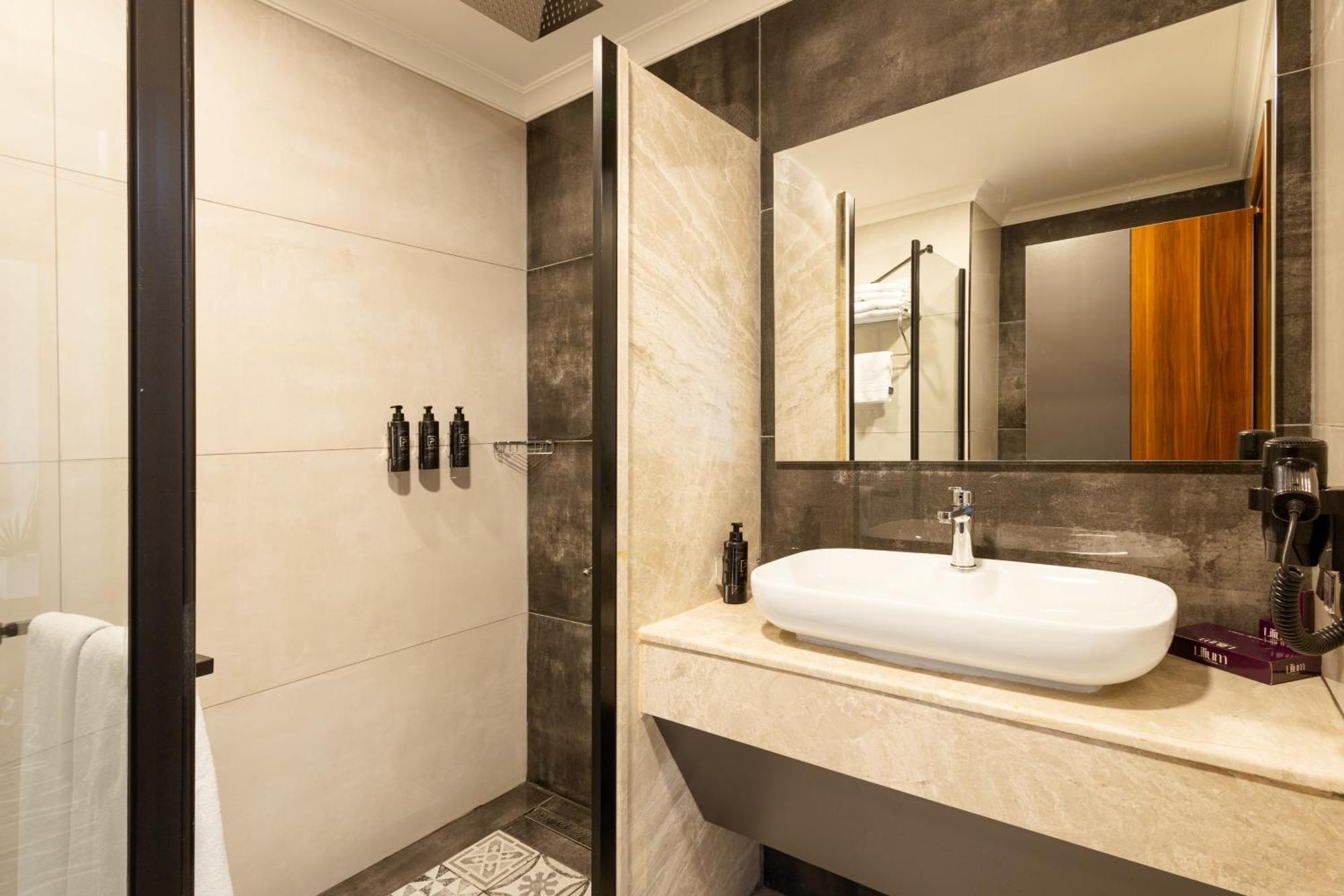 Lilium Hotel & Suites Бурса Екстериор снимка